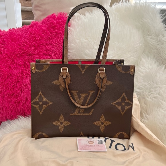 ❣️❣️❣️SOLD on IG❣️❣️❣️ ON THE GO MM w/ Monogram & reverse monogram - Picture 1 of 11